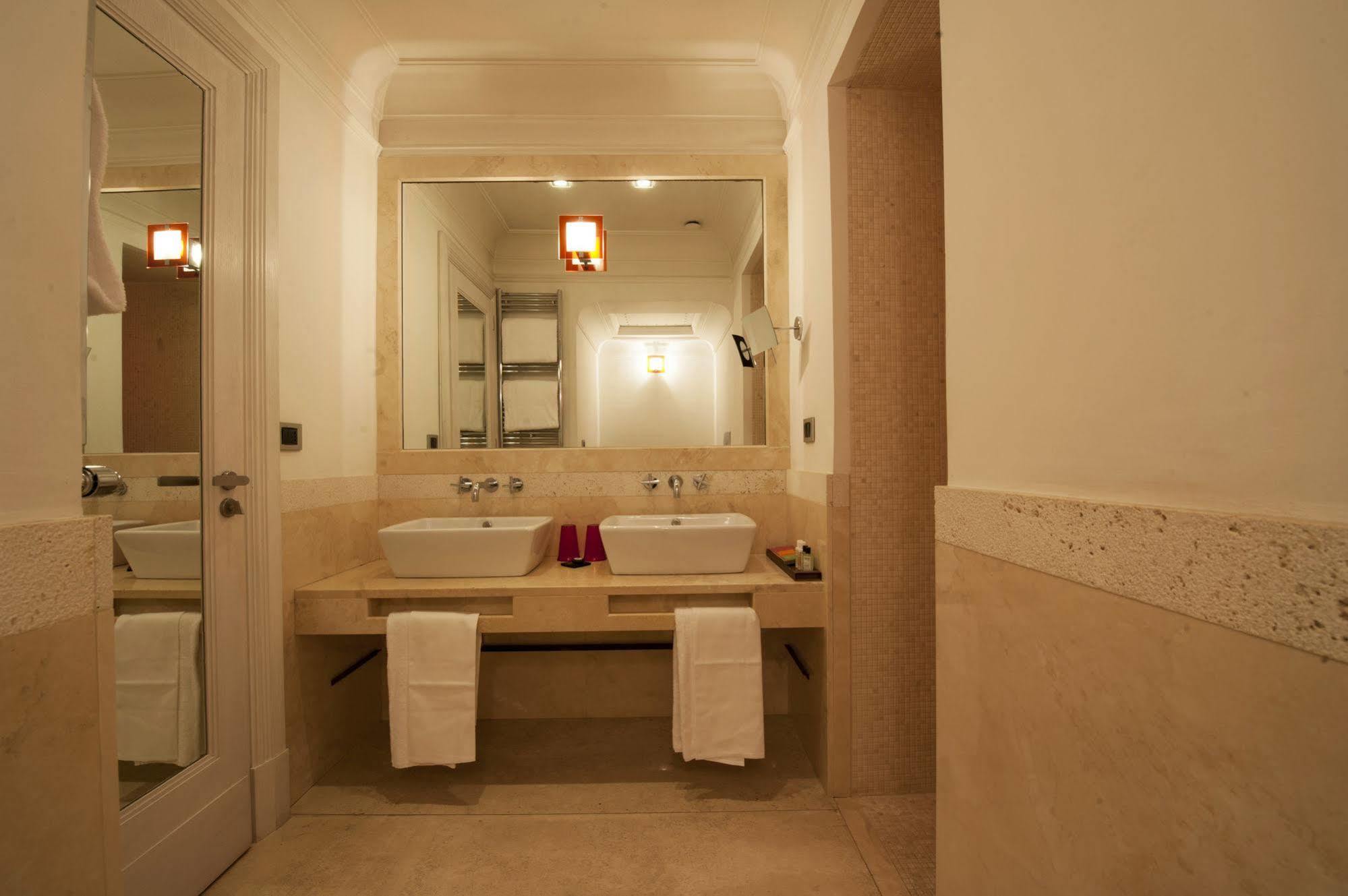 Bed and Breakfast Moses Fountain Roma Esterno foto