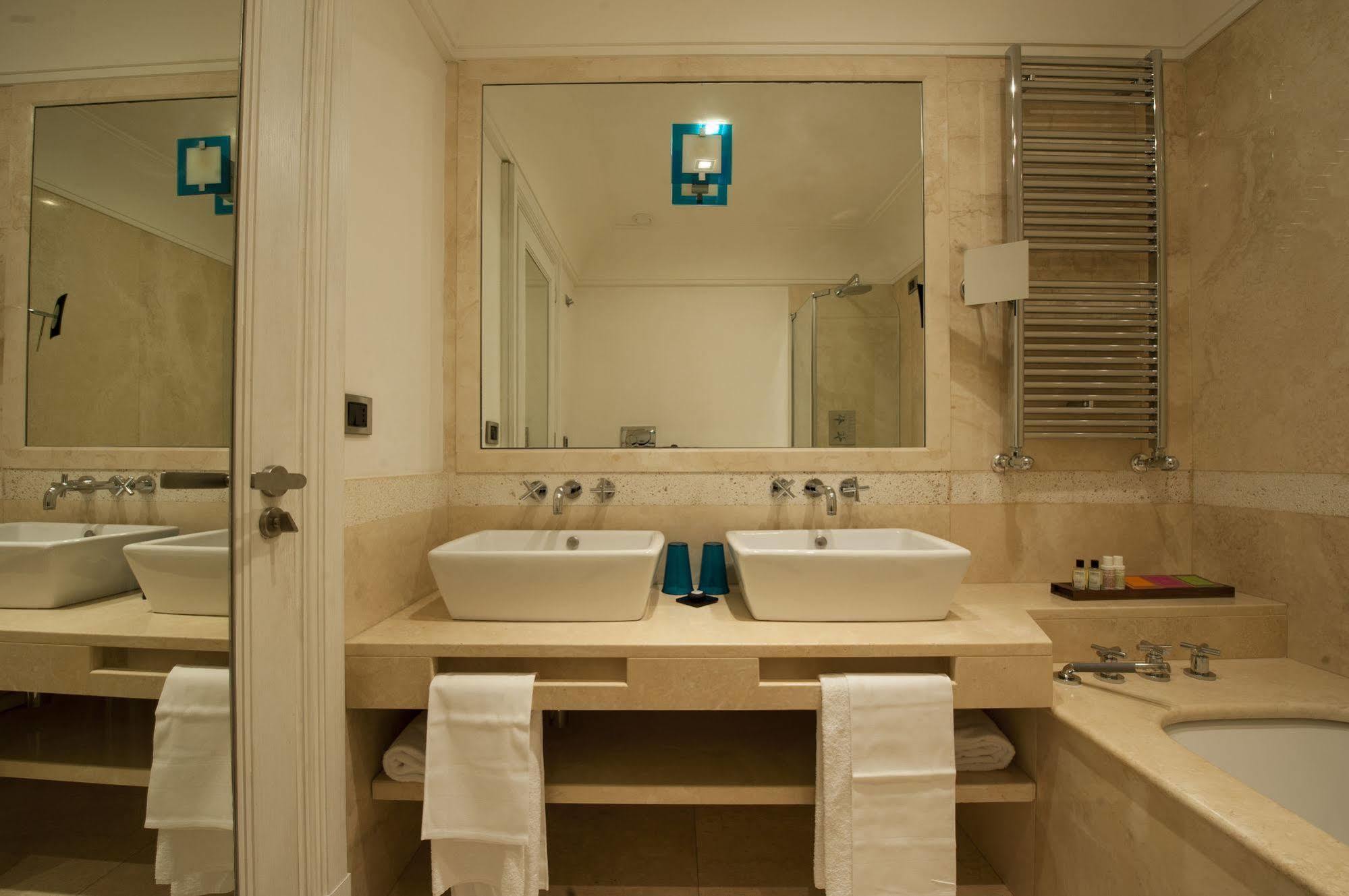 Bed and Breakfast Moses Fountain Roma Esterno foto
